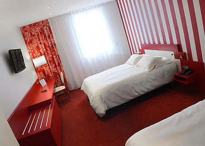 The Originals Boutique, La Maison Rouge, Lens Ouest